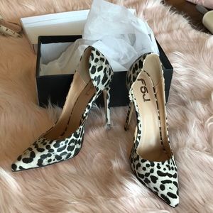 Donating 1/11 Leopard high heels